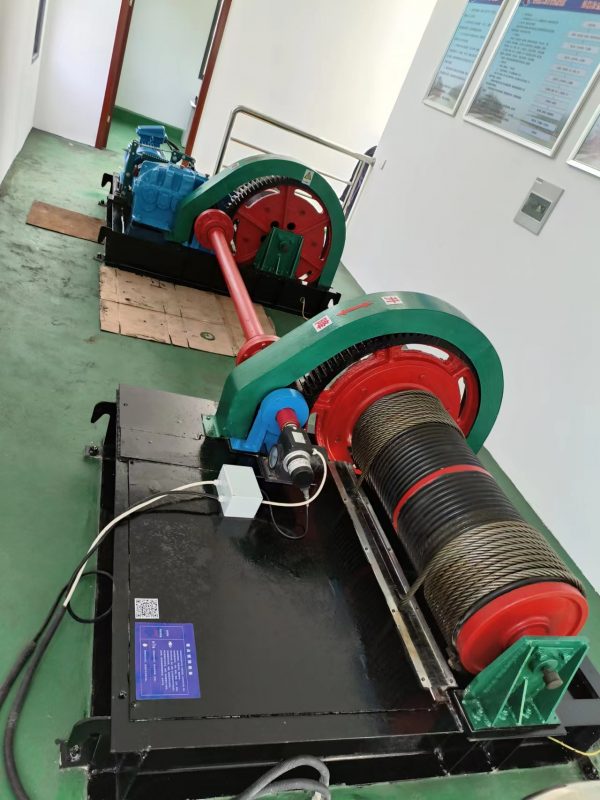 卷揚(yáng)式啟閉機(jī)工作前必要的檢查工作